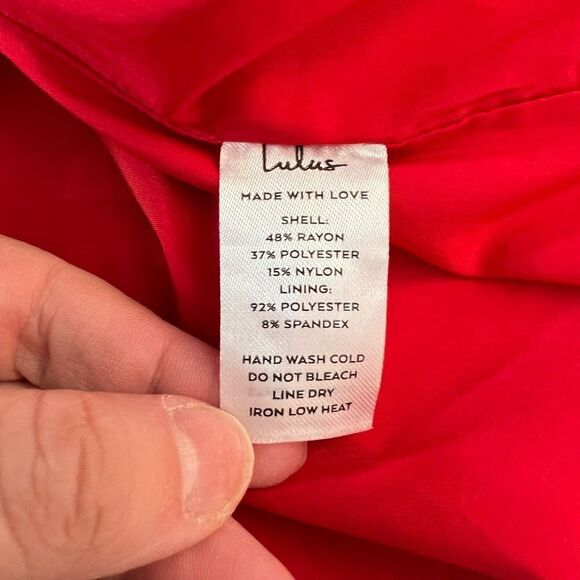 Lulu’s NWT Celebratory Mood Red Satin Short Sleeve Mini Dress size medium - Picture 12 of 14